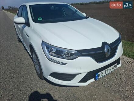 Белый Рено Меган, объемом двигателя 1.5 л и пробегом 111 тыс. км за 16800 $, фото 1 на Automoto.ua