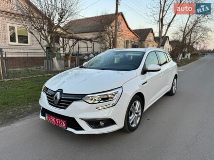 Белый Рено Меган, объемом двигателя 1.5 л и пробегом 203 тыс. км за 14300 $, фото 1 на Automoto.ua