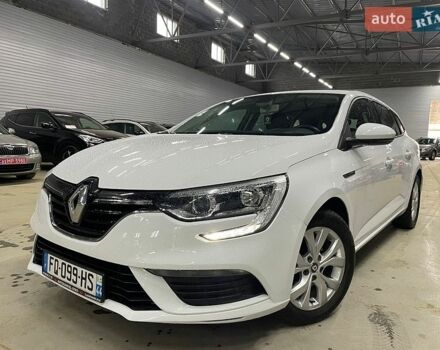 Белый Рено Меган, объемом двигателя 1.5 л и пробегом 250 тыс. км за 12800 $, фото 1 на Automoto.ua