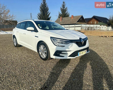 Белый Рено Меган, объемом двигателя 1.5 л и пробегом 160 тыс. км за 15999 $, фото 1 на Automoto.ua