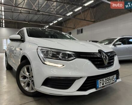 Білий Рено Меган, об'ємом двигуна 1.46 л та пробігом 250 тис. км за 11999 $, фото 1 на Automoto.ua