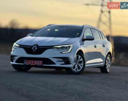 Белый Рено Меган, объемом двигателя 1.5 л и пробегом 136 тыс. км за 14400 $, фото 1 на Automoto.ua