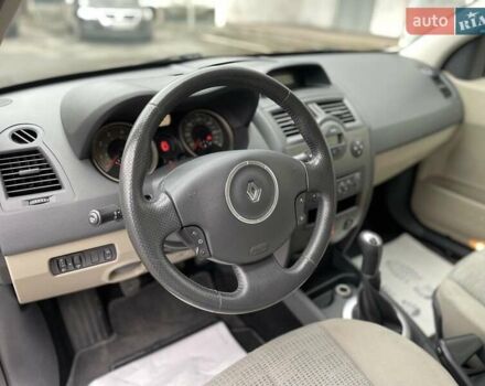 Бежевый Рено Меган, объемом двигателя 1.6 л и пробегом 178 тыс. км за 6000 $, фото 11 на Automoto.ua