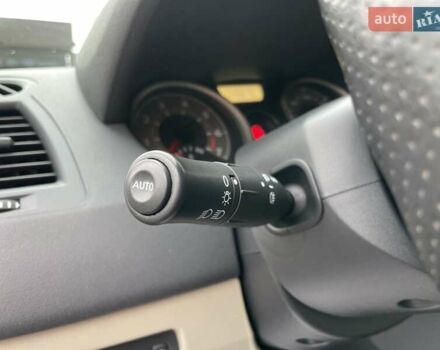 Бежевый Рено Меган, объемом двигателя 1.6 л и пробегом 178 тыс. км за 6000 $, фото 20 на Automoto.ua