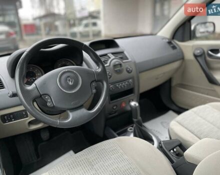 Бежевый Рено Меган, объемом двигателя 1.6 л и пробегом 178 тыс. км за 6000 $, фото 22 на Automoto.ua