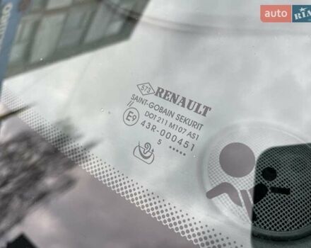 Бежевый Рено Меган, объемом двигателя 1.6 л и пробегом 178 тыс. км за 6000 $, фото 48 на Automoto.ua