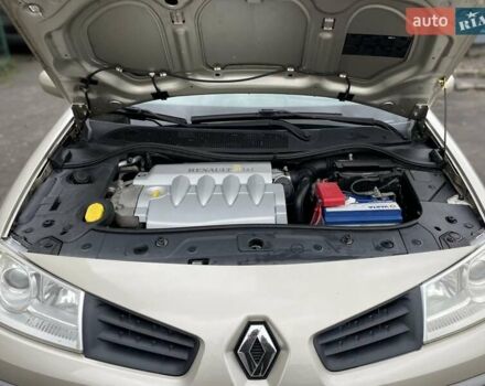 Бежевый Рено Меган, объемом двигателя 1.6 л и пробегом 178 тыс. км за 6000 $, фото 37 на Automoto.ua