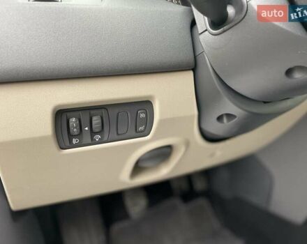 Бежевый Рено Меган, объемом двигателя 1.6 л и пробегом 178 тыс. км за 6000 $, фото 9 на Automoto.ua