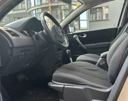 Бежевый Рено Меган, объемом двигателя 1.6 л и пробегом 214 тыс. км за 6550 $, фото 12 на Automoto.ua