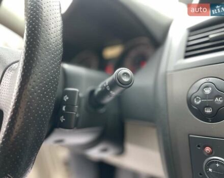 Бежевый Рено Меган, объемом двигателя 1.6 л и пробегом 178 тыс. км за 6000 $, фото 21 на Automoto.ua