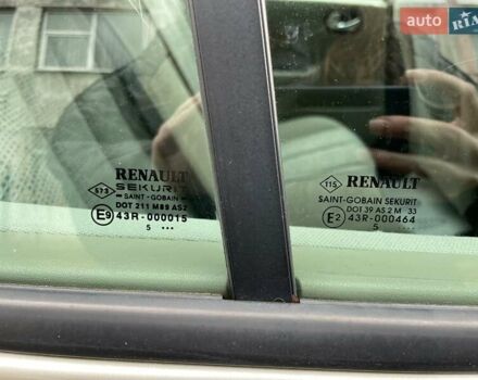 Бежевый Рено Меган, объемом двигателя 1.6 л и пробегом 178 тыс. км за 6000 $, фото 52 на Automoto.ua