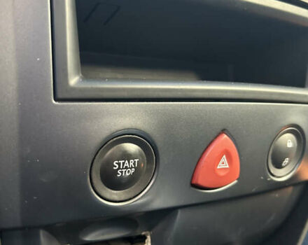 Бежевый Рено Меган, объемом двигателя 1.6 л и пробегом 214 тыс. км за 6550 $, фото 24 на Automoto.ua