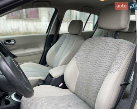 Бежевый Рено Меган, объемом двигателя 1.6 л и пробегом 178 тыс. км за 6000 $, фото 16 на Automoto.ua