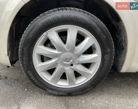 Бежевый Рено Меган, объемом двигателя 1.6 л и пробегом 178 тыс. км за 6000 $, фото 44 на Automoto.ua