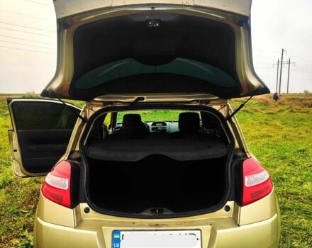 Бежевый Рено Меган, объемом двигателя 1.6 л и пробегом 270 тыс. км за 3200 $, фото 1 на Automoto.ua