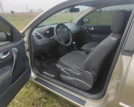 Бежевый Рено Меган, объемом двигателя 1.6 л и пробегом 270 тыс. км за 3200 $, фото 2 на Automoto.ua