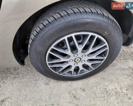 Бежевый Рено Меган, объемом двигателя 1.46 л и пробегом 298 тыс. км за 5799 $, фото 29 на Automoto.ua