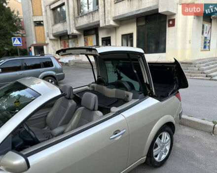 Бежевый Рено Меган, объемом двигателя 2 л и пробегом 240 тыс. км за 4500 $, фото 30 на Automoto.ua