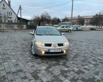 Бежевый Рено Меган, объемом двигателя 1.9 л и пробегом 230 тыс. км за 4300 $, фото 7 на Automoto.ua