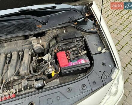 Бежевий Рено Меган, об'ємом двигуна 2 л та пробігом 186 тис. км за 6200 $, фото 29 на Automoto.ua