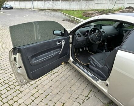 Бежевий Рено Меган, об'ємом двигуна 2 л та пробігом 186 тис. км за 6200 $, фото 4 на Automoto.ua