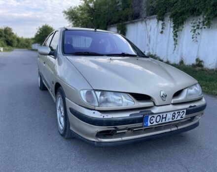 Бежевый Рено Меган, объемом двигателя 1.6 л и пробегом 200 тыс. км за 1300 $, фото 1 на Automoto.ua