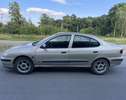 Бежевый Рено Меган, объемом двигателя 1.6 л и пробегом 200 тыс. км за 1300 $, фото 6 на Automoto.ua