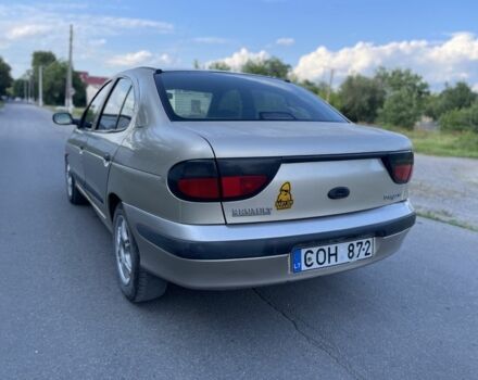 Бежевый Рено Меган, объемом двигателя 1.6 л и пробегом 200 тыс. км за 1300 $, фото 5 на Automoto.ua