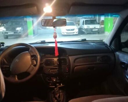 Бежевый Рено Меган, объемом двигателя 1.39 л и пробегом 168 тыс. км за 3300 $, фото 10 на Automoto.ua