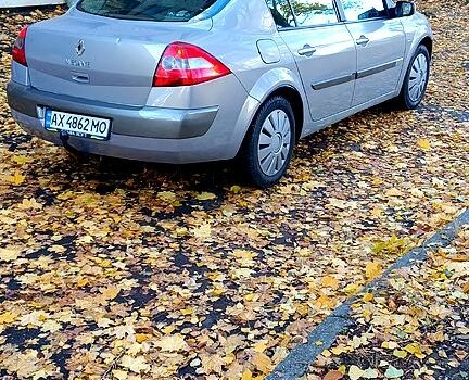 Бежевий Рено Меган, об'ємом двигуна 2 л та пробігом 210 тис. км за 3450 $, фото 4 на Automoto.ua