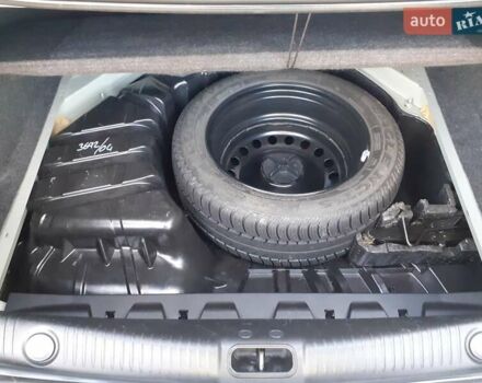 Бежевый Рено Меган, объемом двигателя 1.6 л и пробегом 169 тыс. км за 5200 $, фото 30 на Automoto.ua