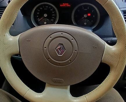 Бежевий Рено Меган, об'ємом двигуна 2 л та пробігом 210 тис. км за 3450 $, фото 8 на Automoto.ua