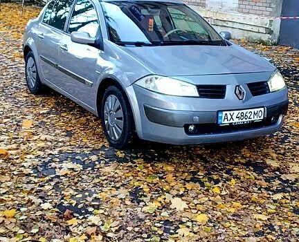 Бежевий Рено Меган, об'ємом двигуна 2 л та пробігом 210 тис. км за 3450 $, фото 2 на Automoto.ua