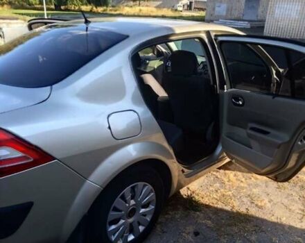 Бежевый Рено Меган, объемом двигателя 1.6 л и пробегом 360 тыс. км за 4800 $, фото 5 на Automoto.ua