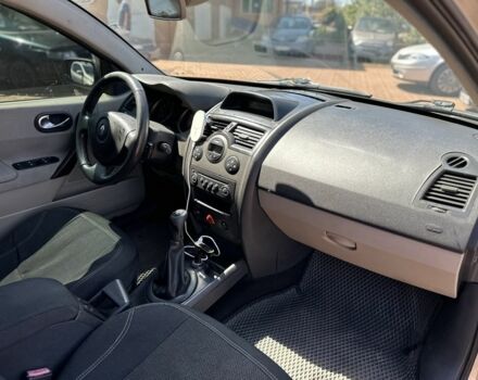 Бежевий Рено Меган, об'ємом двигуна 1.6 л та пробігом 268 тис. км за 4800 $, фото 4 на Automoto.ua