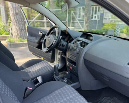 Бежевый Рено Меган, объемом двигателя 1.6 л и пробегом 161 тыс. км за 4950 $, фото 20 на Automoto.ua