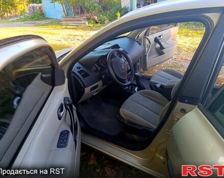 Бежевий Рено Меган, об'ємом двигуна 1.6 л та пробігом 165 тис. км за 3700 $, фото 2 на Automoto.ua