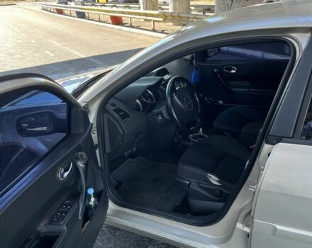 Бежевый Рено Меган, объемом двигателя 1.6 л и пробегом 300 тыс. км за 4500 $, фото 7 на Automoto.ua