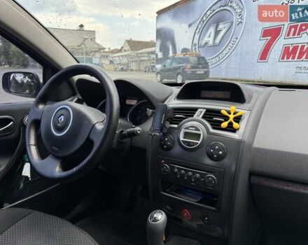 Бежевый Рено Меган, объемом двигателя 1.6 л и пробегом 206 тыс. км за 4900 $, фото 5 на Automoto.ua