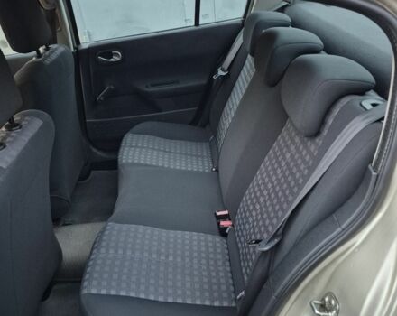 Бежевый Рено Меган, объемом двигателя 0 л и пробегом 119 тыс. км за 5500 $, фото 6 на Automoto.ua