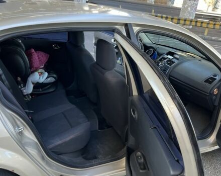 Бежевый Рено Меган, объемом двигателя 1.6 л и пробегом 300 тыс. км за 4500 $, фото 9 на Automoto.ua