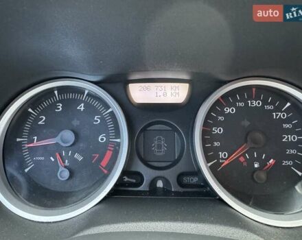 Бежевый Рено Меган, объемом двигателя 1.6 л и пробегом 206 тыс. км за 4900 $, фото 6 на Automoto.ua