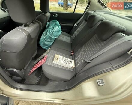 Бежевий Рено Меган, об'ємом двигуна 1.6 л та пробігом 190 тис. км за 5650 $, фото 59 на Automoto.ua