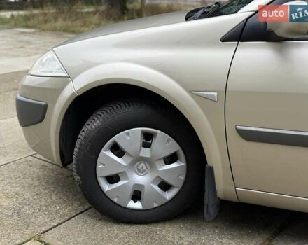 Бежевий Рено Меган, об'ємом двигуна 1.6 л та пробігом 190 тис. км за 5650 $, фото 49 на Automoto.ua