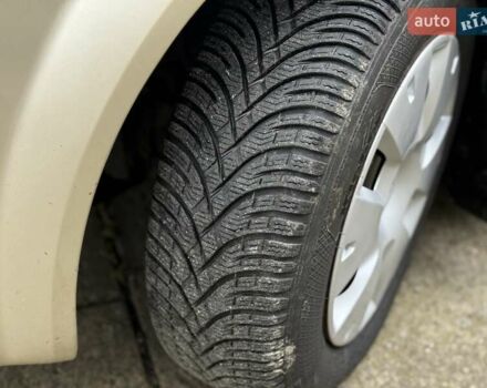 Бежевий Рено Меган, об'ємом двигуна 1.6 л та пробігом 190 тис. км за 5650 $, фото 37 на Automoto.ua