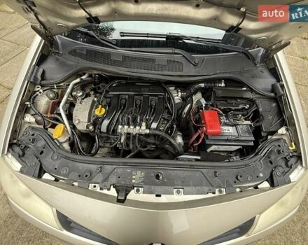 Бежевий Рено Меган, об'ємом двигуна 1.6 л та пробігом 190 тис. км за 5650 $, фото 47 на Automoto.ua