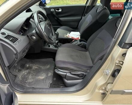 Бежевий Рено Меган, об'ємом двигуна 1.6 л та пробігом 190 тис. км за 5650 $, фото 54 на Automoto.ua