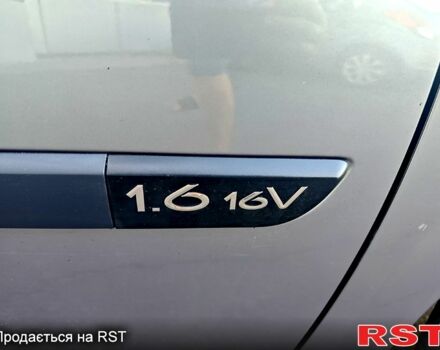 Бежевый Рено Меган, объемом двигателя 1.6 л и пробегом 203 тыс. км за 5150 $, фото 2 на Automoto.ua