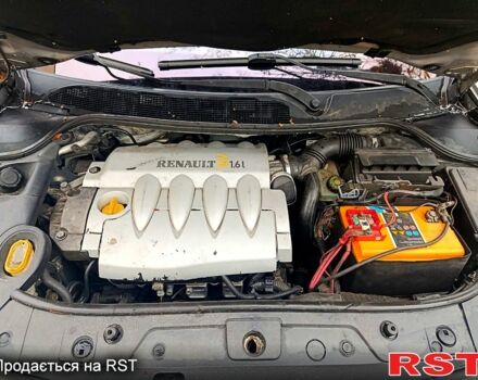 Бежевый Рено Меган, объемом двигателя 1.6 л и пробегом 230 тыс. км за 4700 $, фото 5 на Automoto.ua