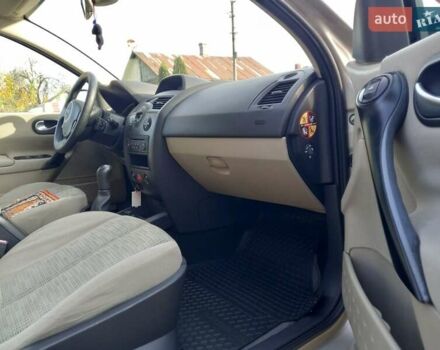 Бежевий Рено Меган, об'ємом двигуна 1.6 л та пробігом 190 тис. км за 5300 $, фото 4 на Automoto.ua